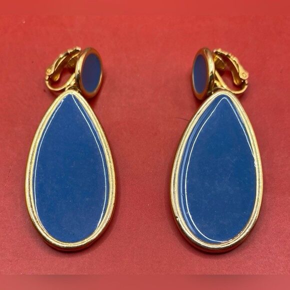 Women’s Earrings Blue Enamel Gold Tone Rim Clip On Huggies 2” Dangle - Picture 1 of 3